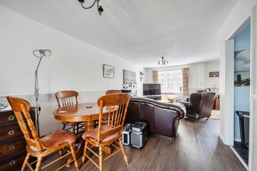 Regency Court, Aylesbury, HP21, photo 6