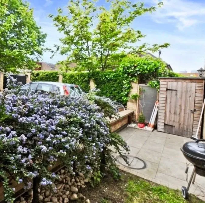 Manchester Road, E14, photo 5