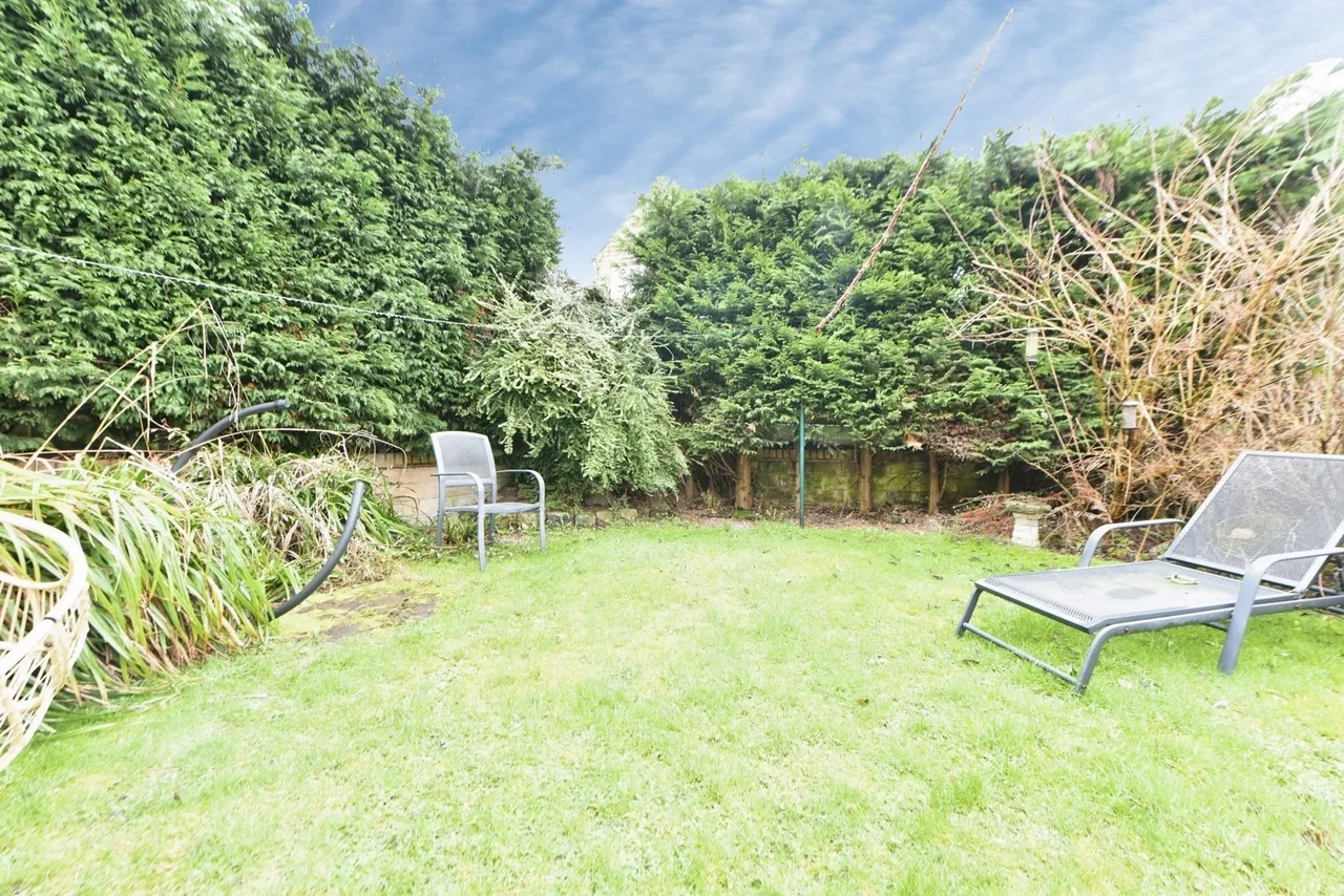 Vale House Drive, Hadfield, Glossop, Derbyshire, SK13, photo 19