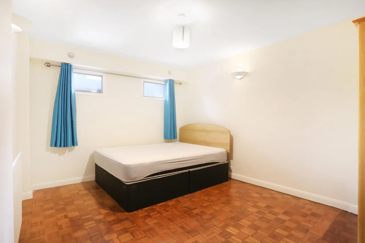St Johns Rd, Guildford, GU2, photo 5