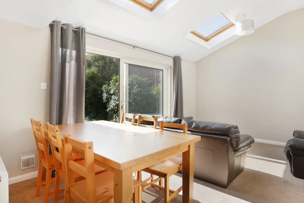 5 bed house to rent, St Johns Rd, Guildford, GU2
