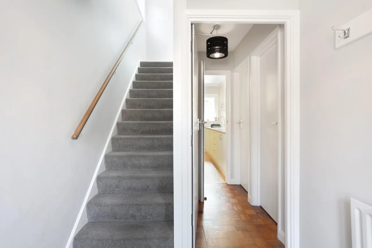 St Johns Rd, Guildford, GU2, photo 9