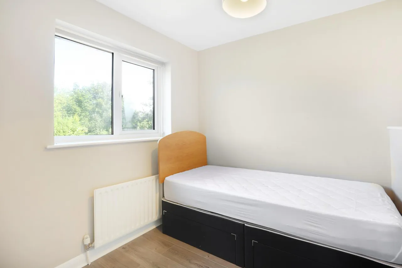 St Johns Rd, Guildford, GU2, photo 11