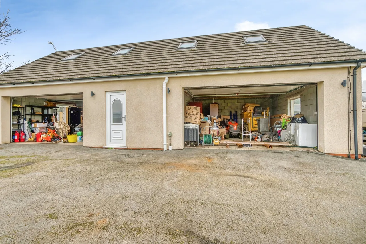 Moreton, Saundersfoot, SA69, photo 39