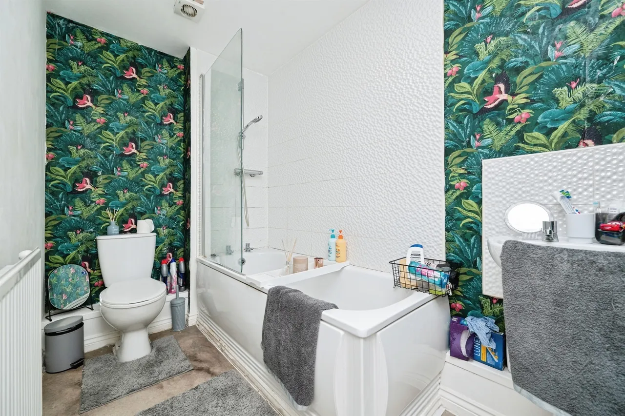 Wellspring Gardens, Dudley, photo 7
