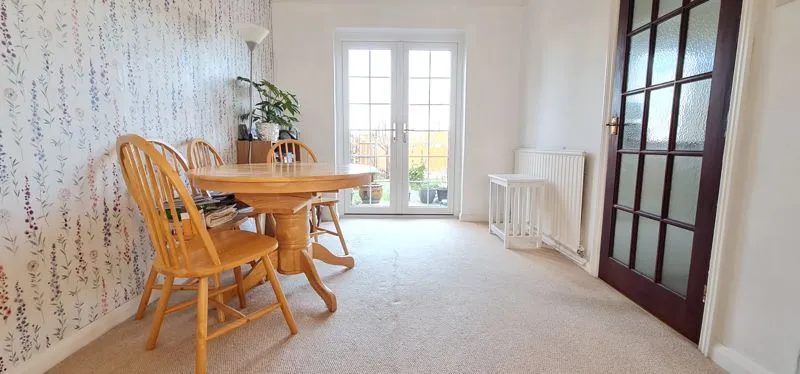 Juniper Road, Leigh-On-Sea, Essex, SS9 4BQ, photo 4