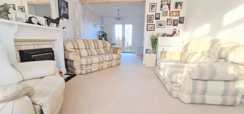 Juniper Road, Leigh-On-Sea, Essex, SS9 4BQ, photo 2