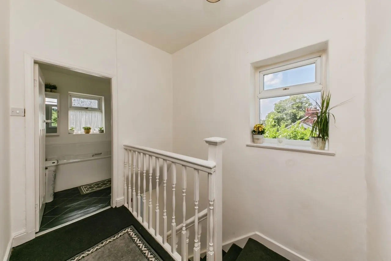 Chelford Road, Macclesfield, Cheshire, SK10, photo 10