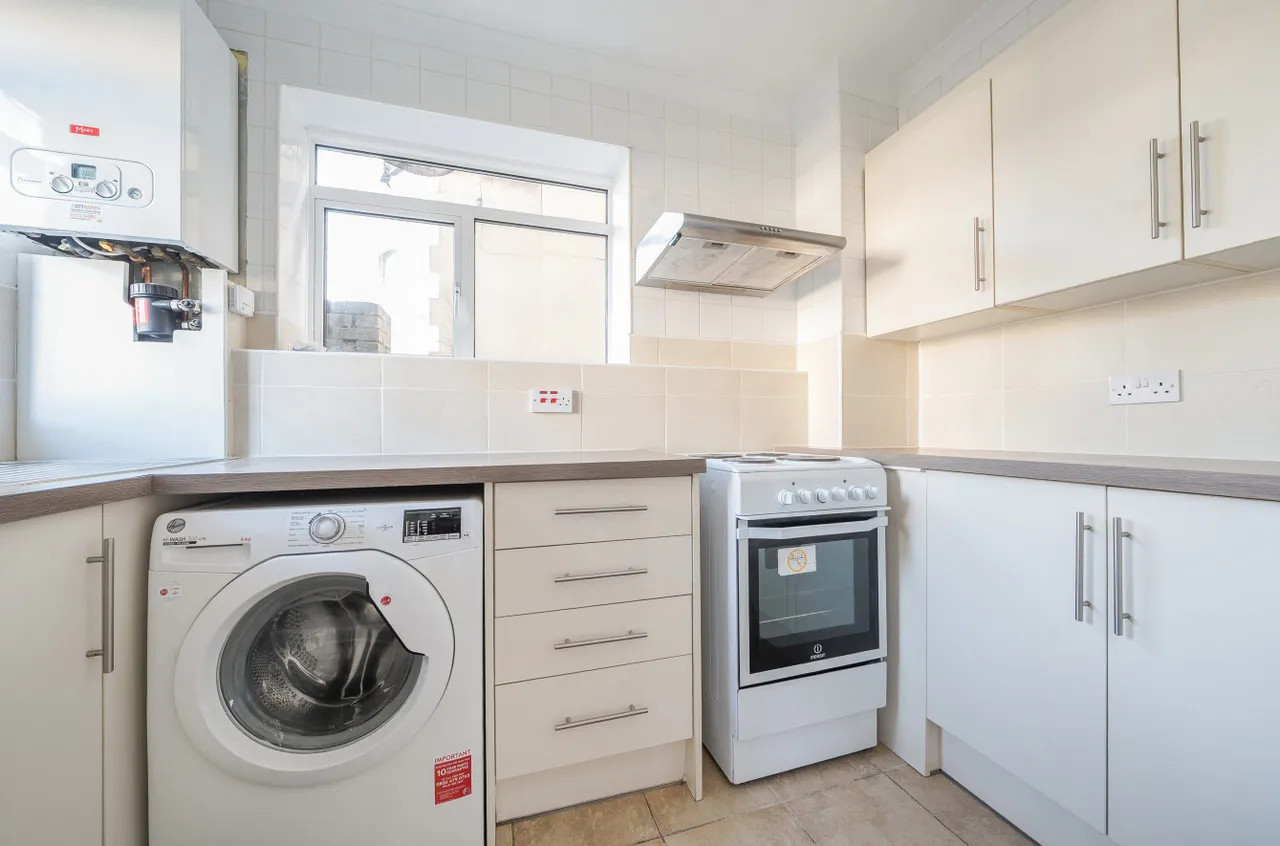 Victoria Road, Worthing, BN11, photo 2
