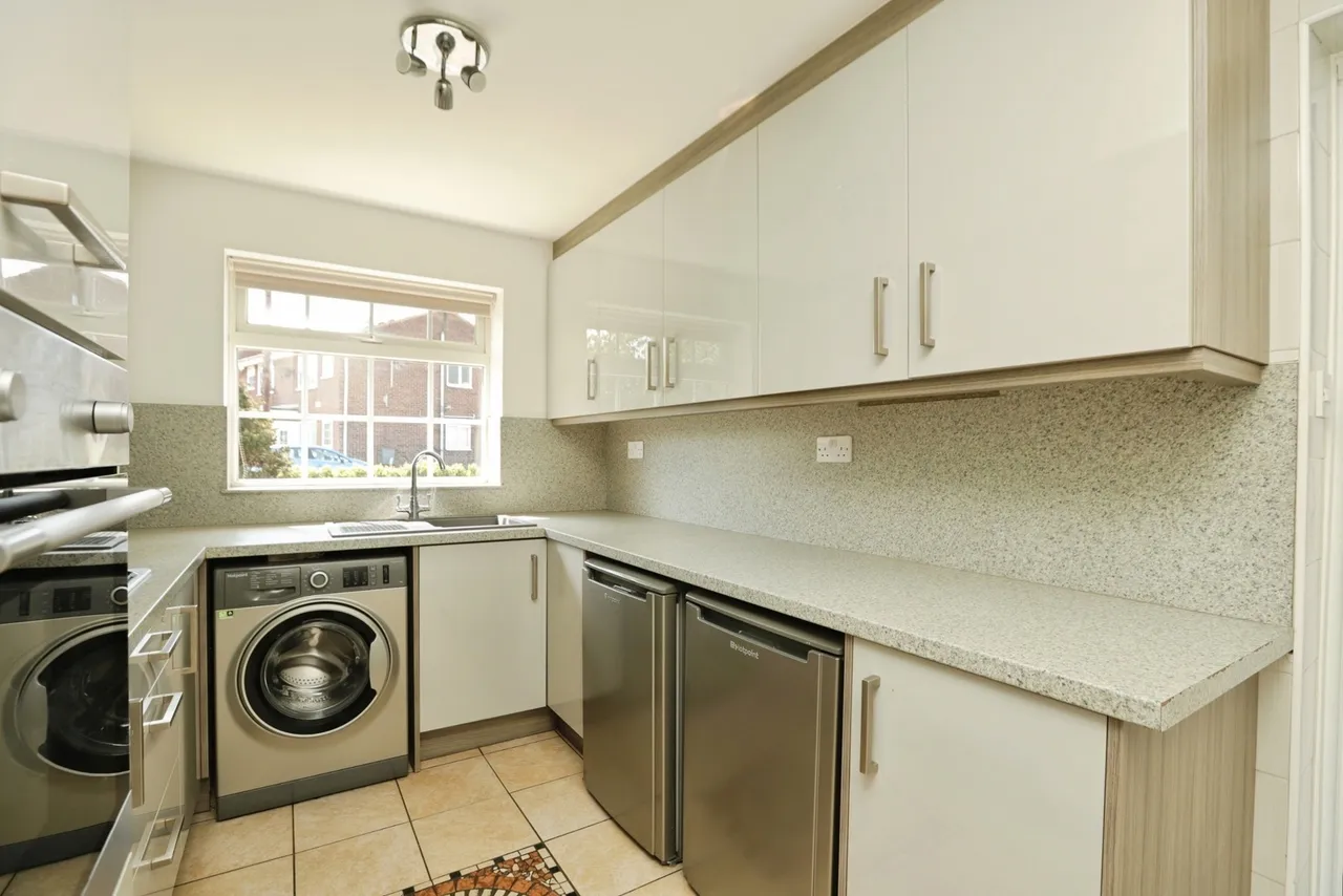 Landseer Court, Flanderwell, Rotherham, South Yorkshire, S66, photo 5