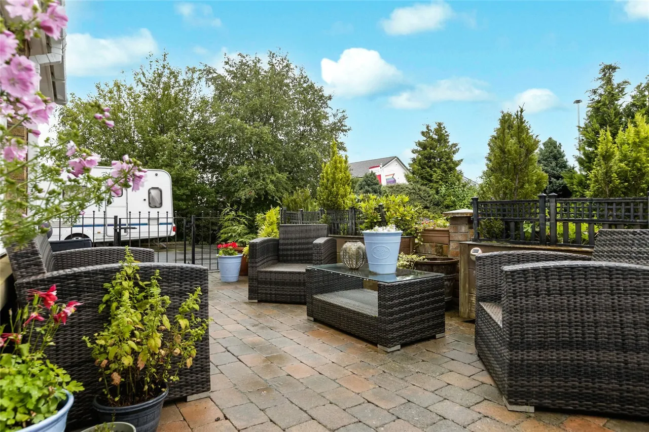 Garnqueen Crescent, Glenboig, Coatbridge, North Lanarkshire, ML5, photo 16