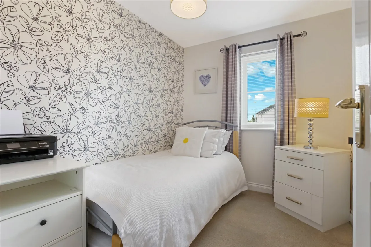Garnqueen Crescent, Glenboig, Coatbridge, North Lanarkshire, ML5, photo 13