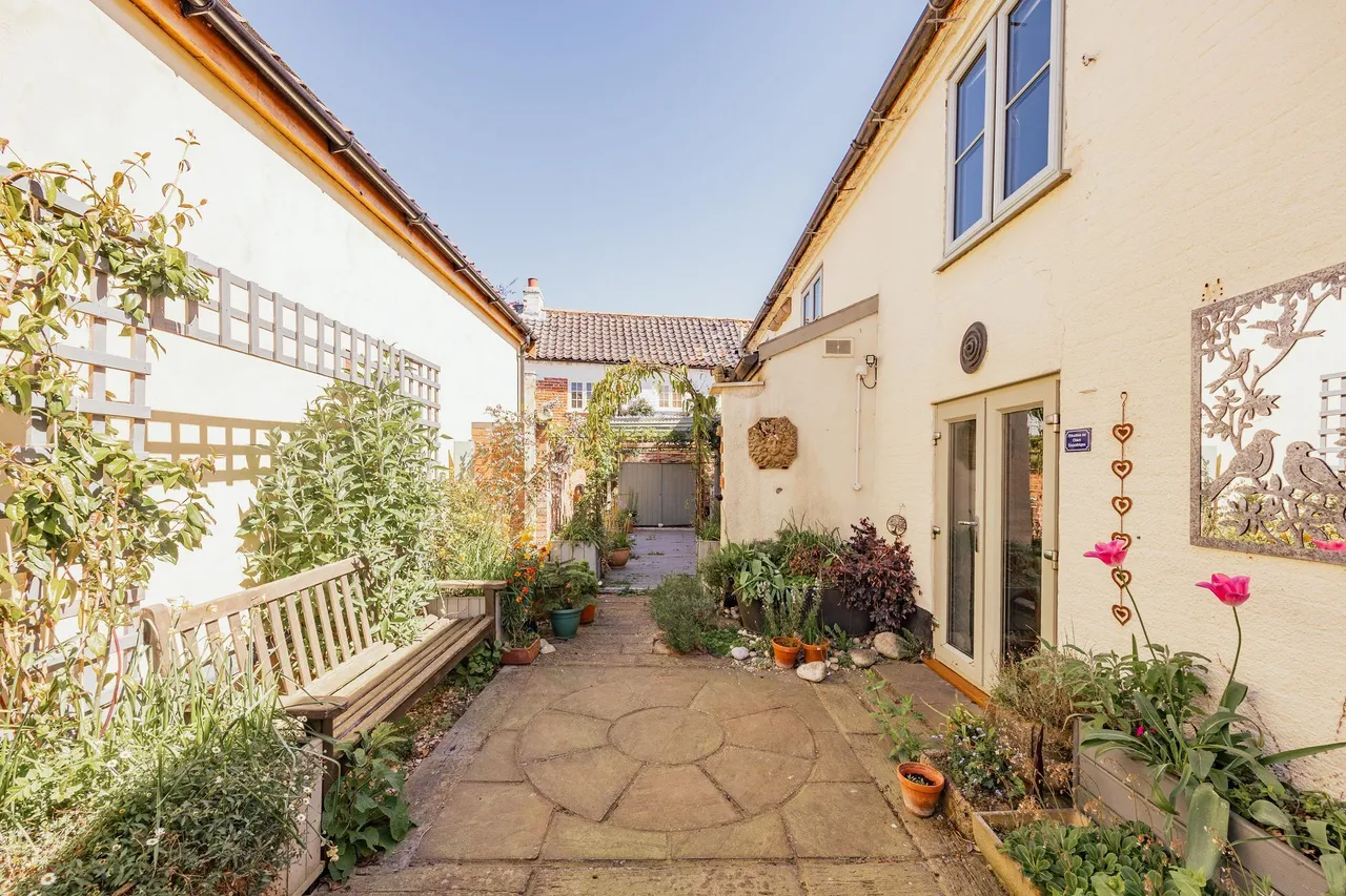 Characterful Cottage in Foulsham, photo 4
