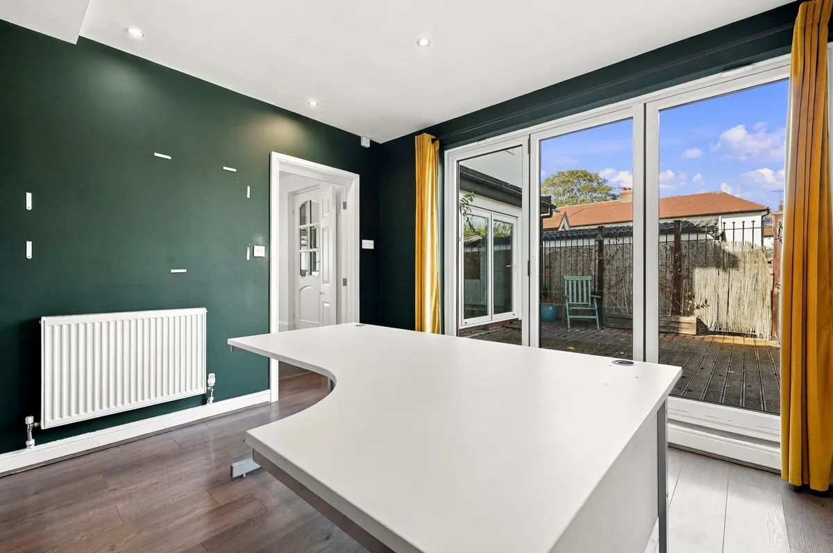 Kenilworth Gardens, Loughton, IG10, photo 17
