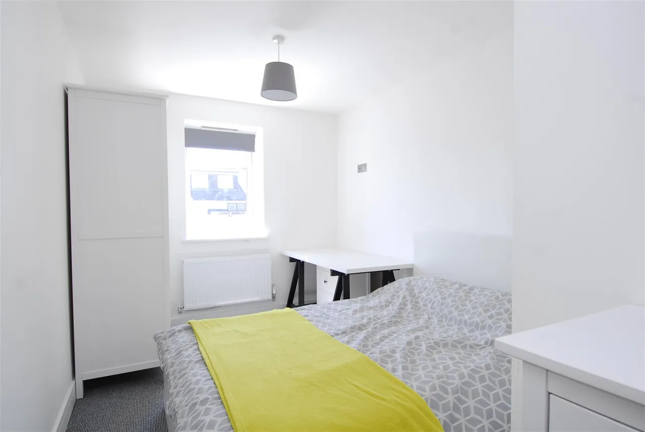 Belgrave Manor Apt, Plymouth, photo 5