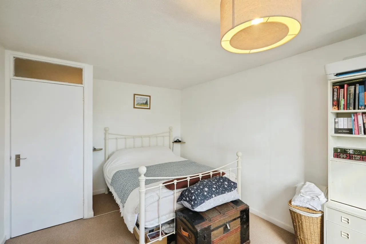 Bowen Court, Wake Green Park, B13, photo 11