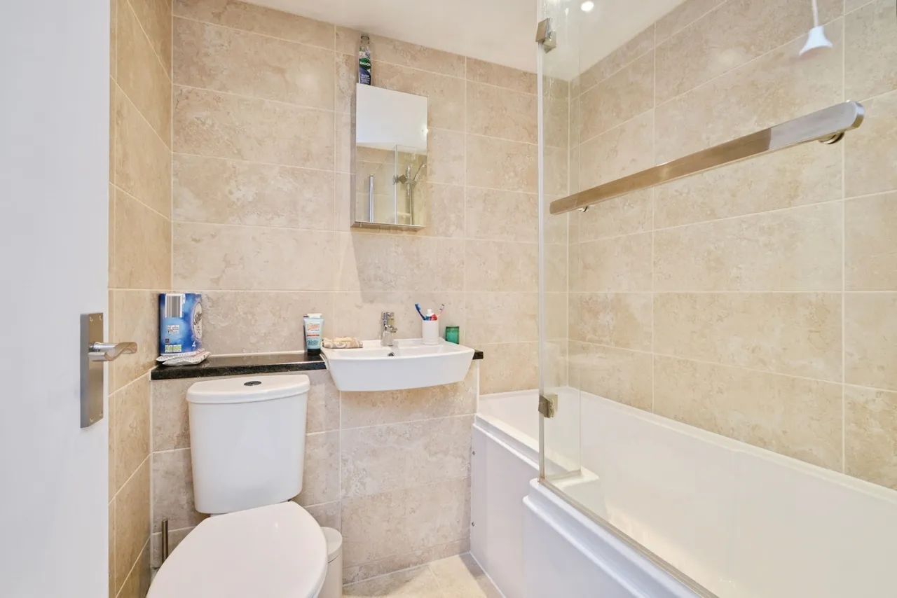 Bowen Court, Wake Green Park, B13, photo 8
