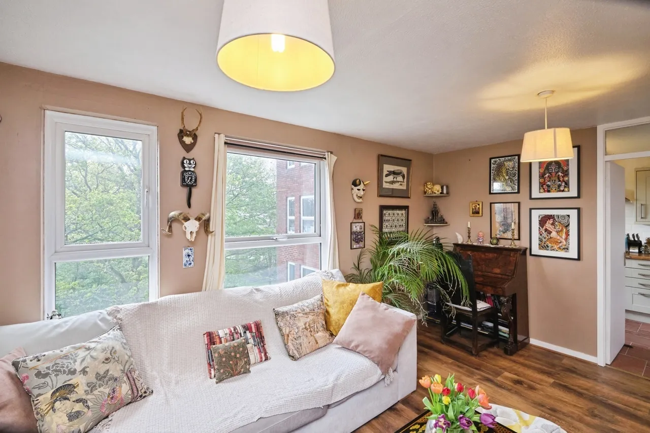 Bowen Court, Wake Green Park, B13, photo 6