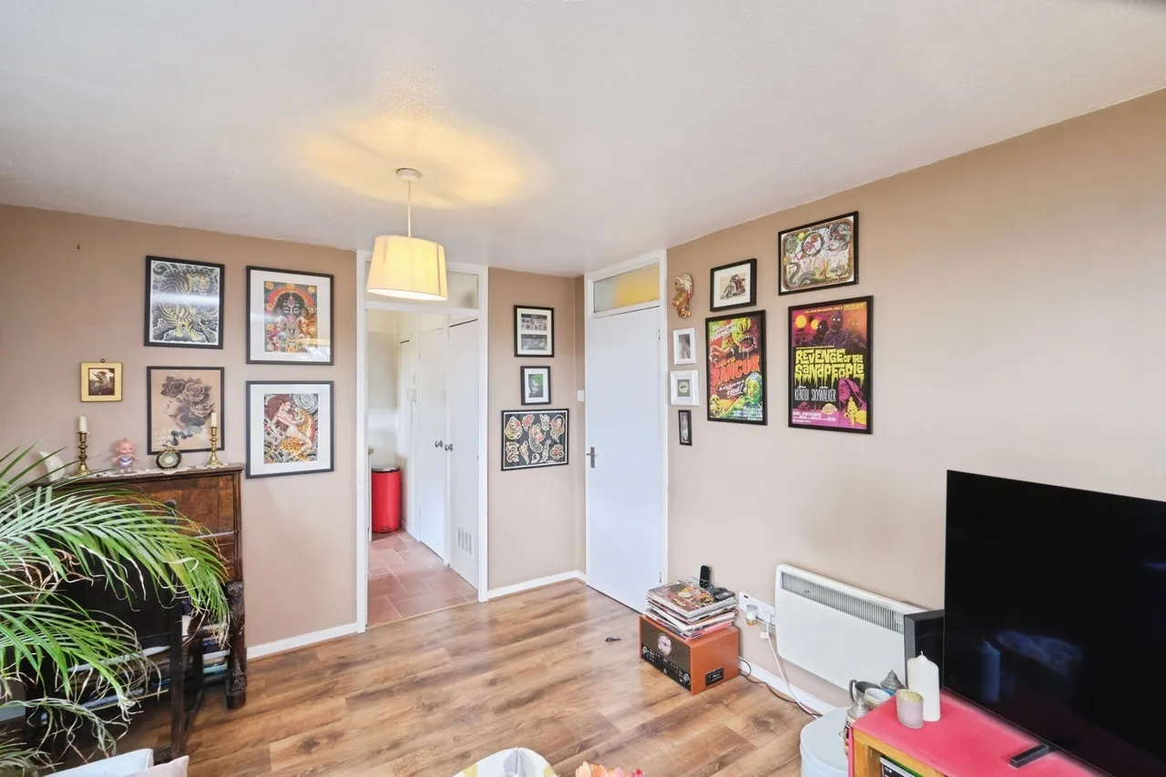Bowen Court, Wake Green Park, B13, photo 3
