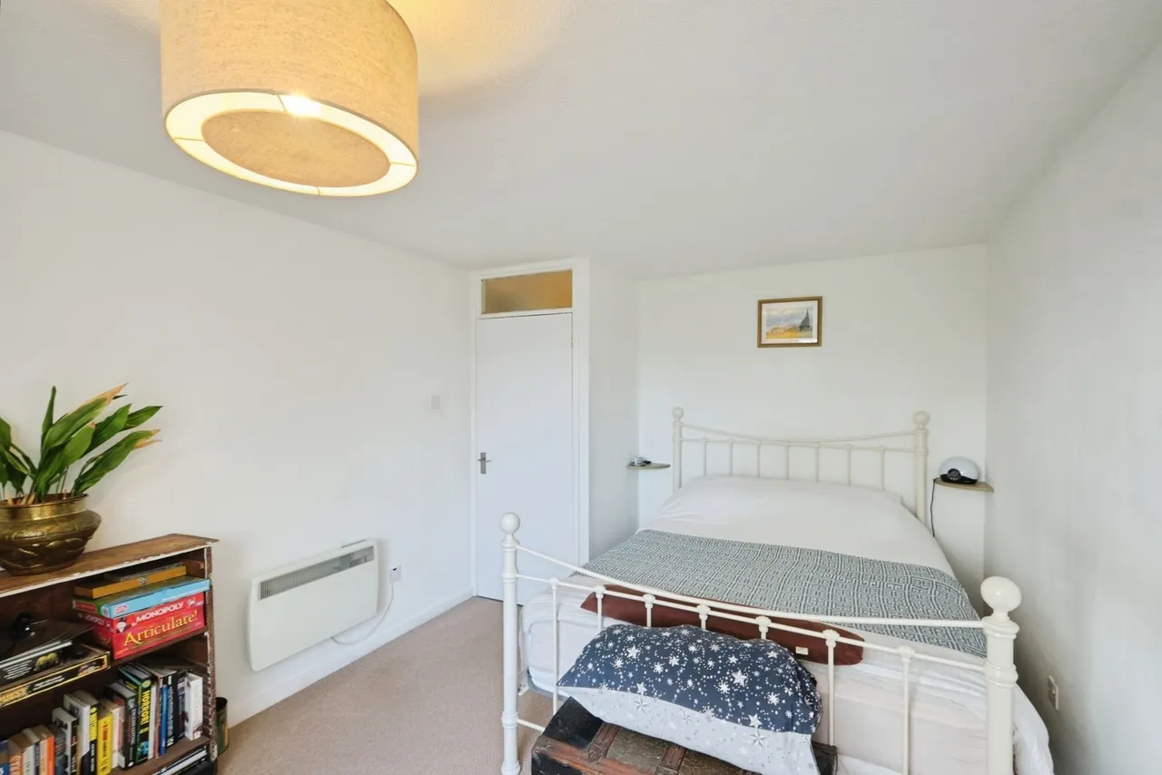 Bowen Court, Wake Green Park, B13, photo 12