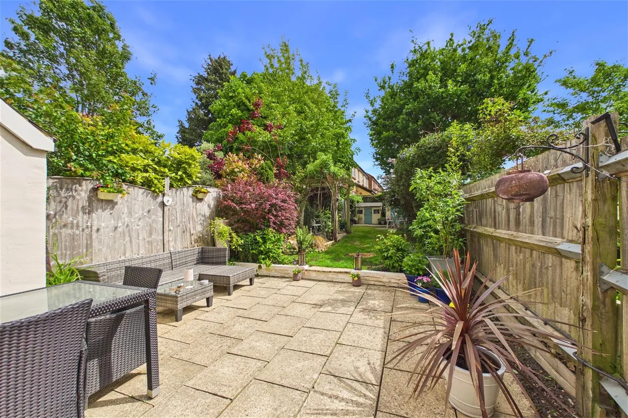 Worting Road, Basingstoke, RG21, photo 2