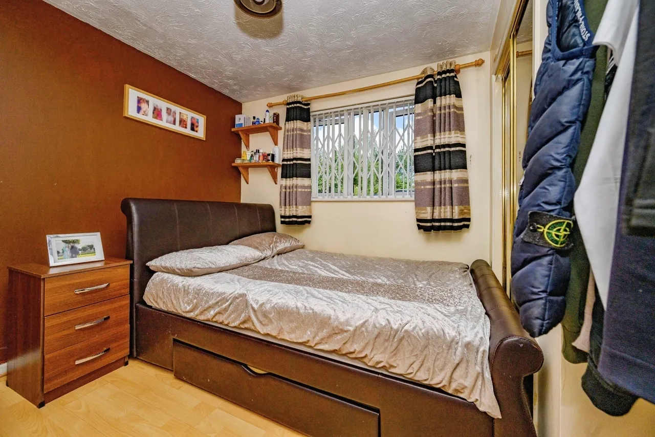 Simpson Close, LUTON, Bedfordshire, LU4, photo 7