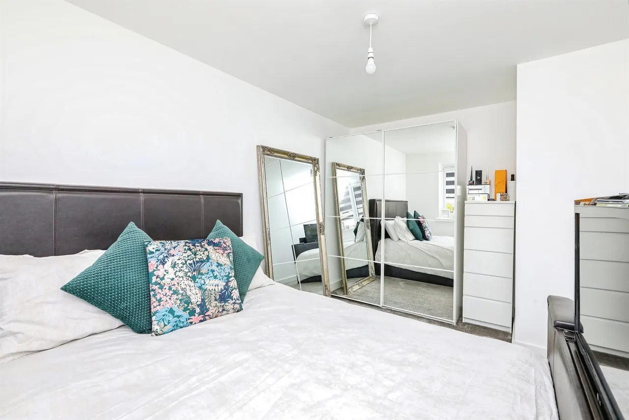 Lake View, Lakeside, DN4, photo 12