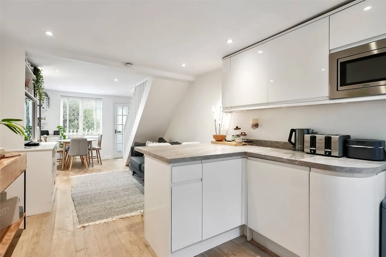 Second Cross Road, Twickenham, TW2 5RF, photo 6