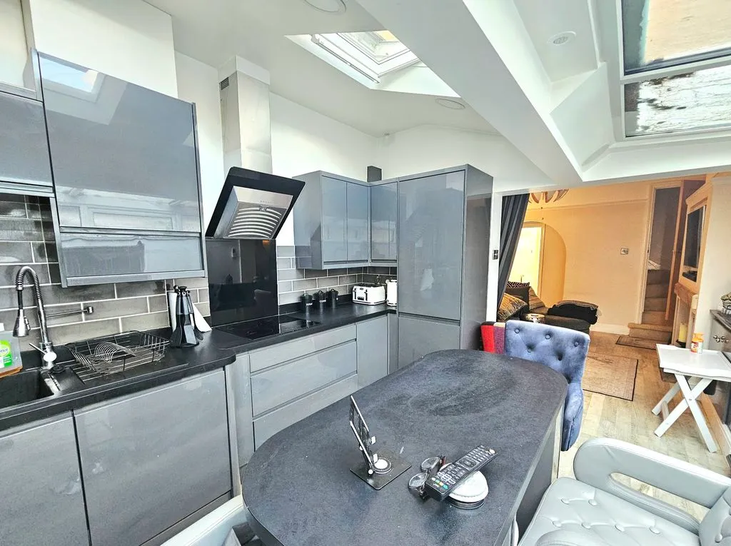 Florence Avenue, Wylde Green, B73, photo 2