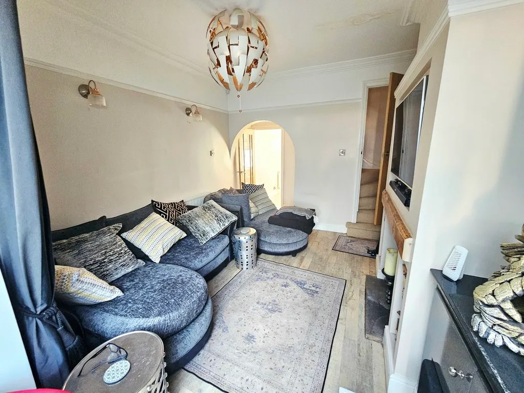 Florence Avenue, Wylde Green, B73, photo 6