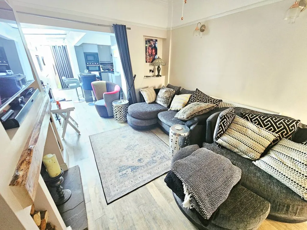 Florence Avenue, Wylde Green, B73, photo 5