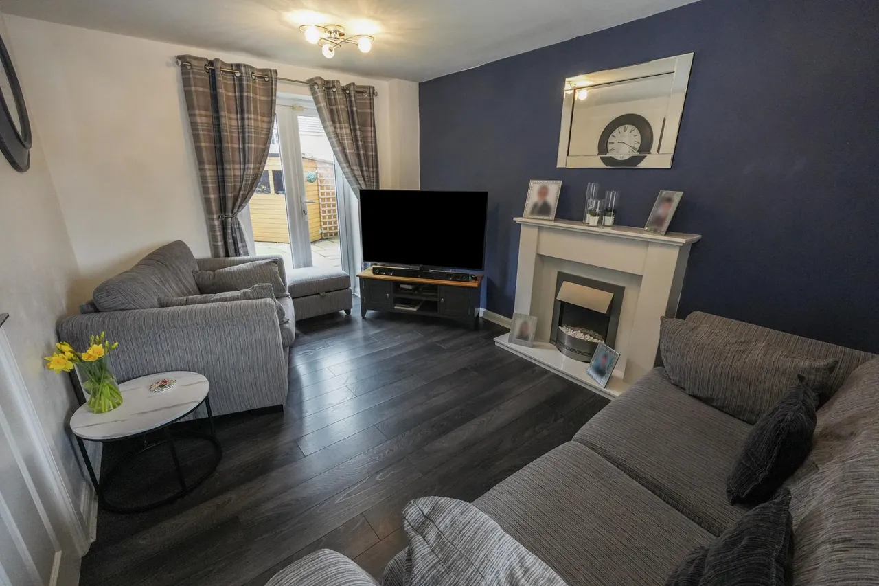 Old College Avenue, Oldbury, B68, photo 3