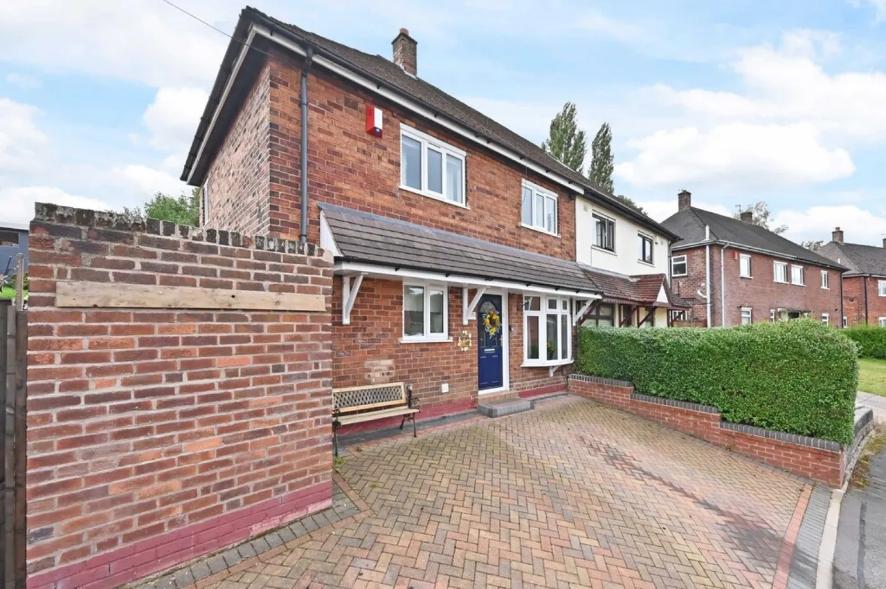 3 bed house for sale — Greyfriars Road, Abbey Hulton, Stoke-on-Trent