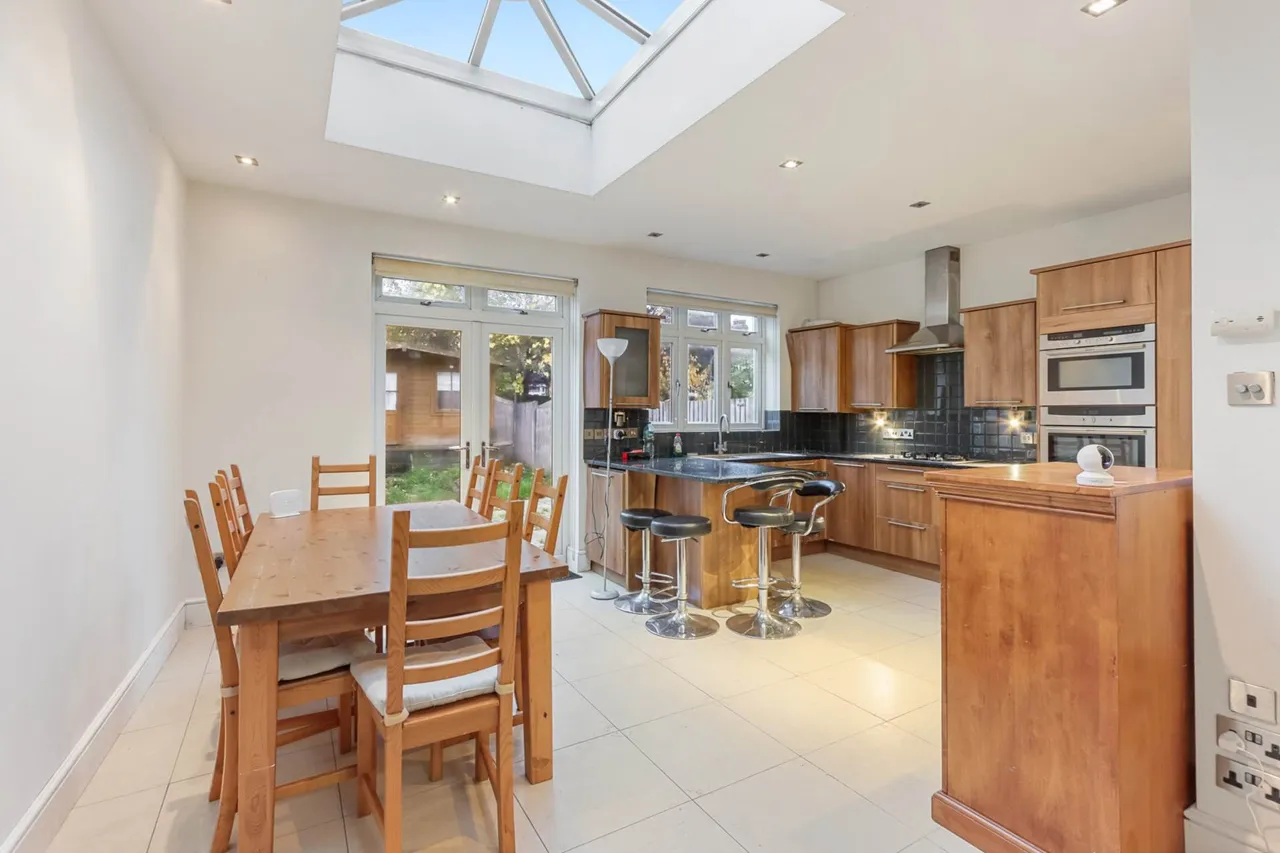 3 bed house for sale — Tottenhall Road, London, N13 6HX