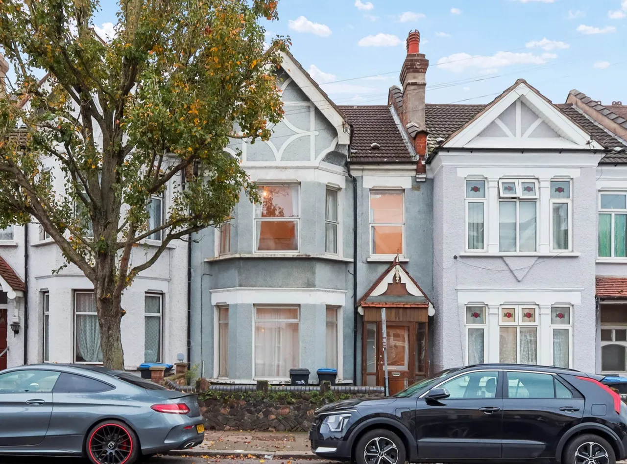 Tottenhall Road, London, N13 6HX, photo 2