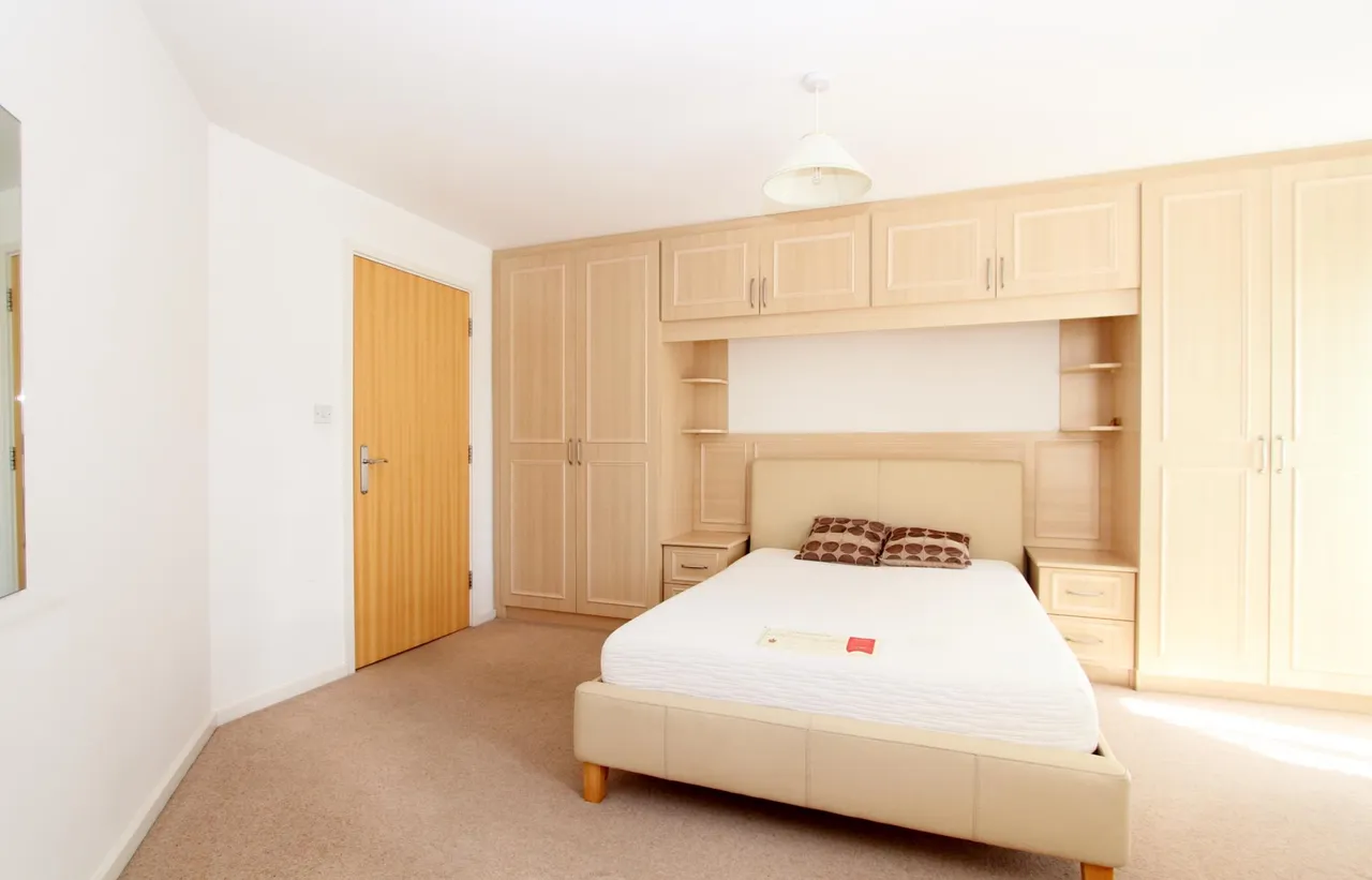 Jubilee Square, Reading, RG1, photo 9