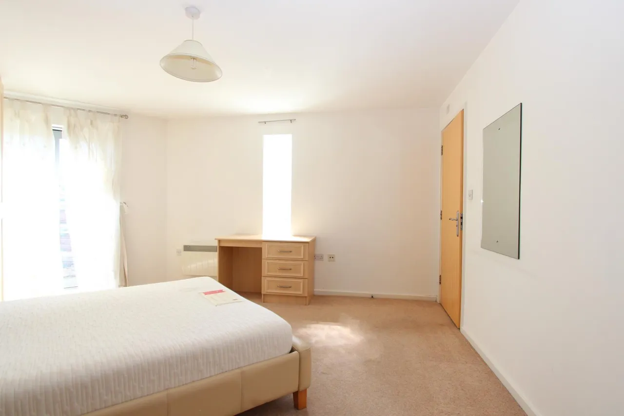 Jubilee Square, Reading, RG1, photo 8