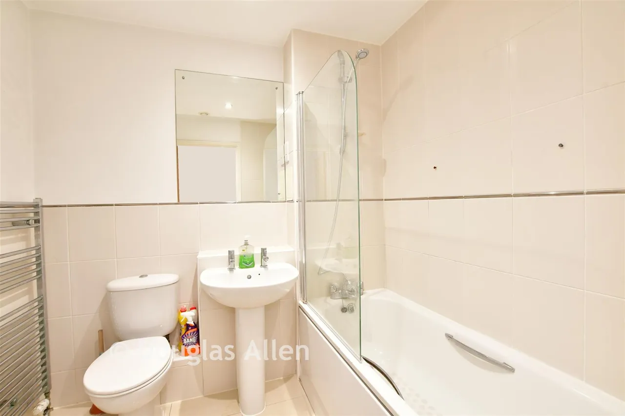 Mill Road, Ilford, IG1, photo 6