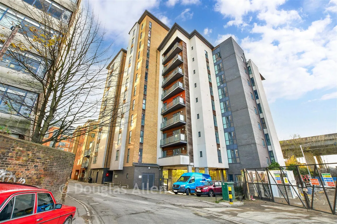 Mill Road, Ilford, IG1, photo 5