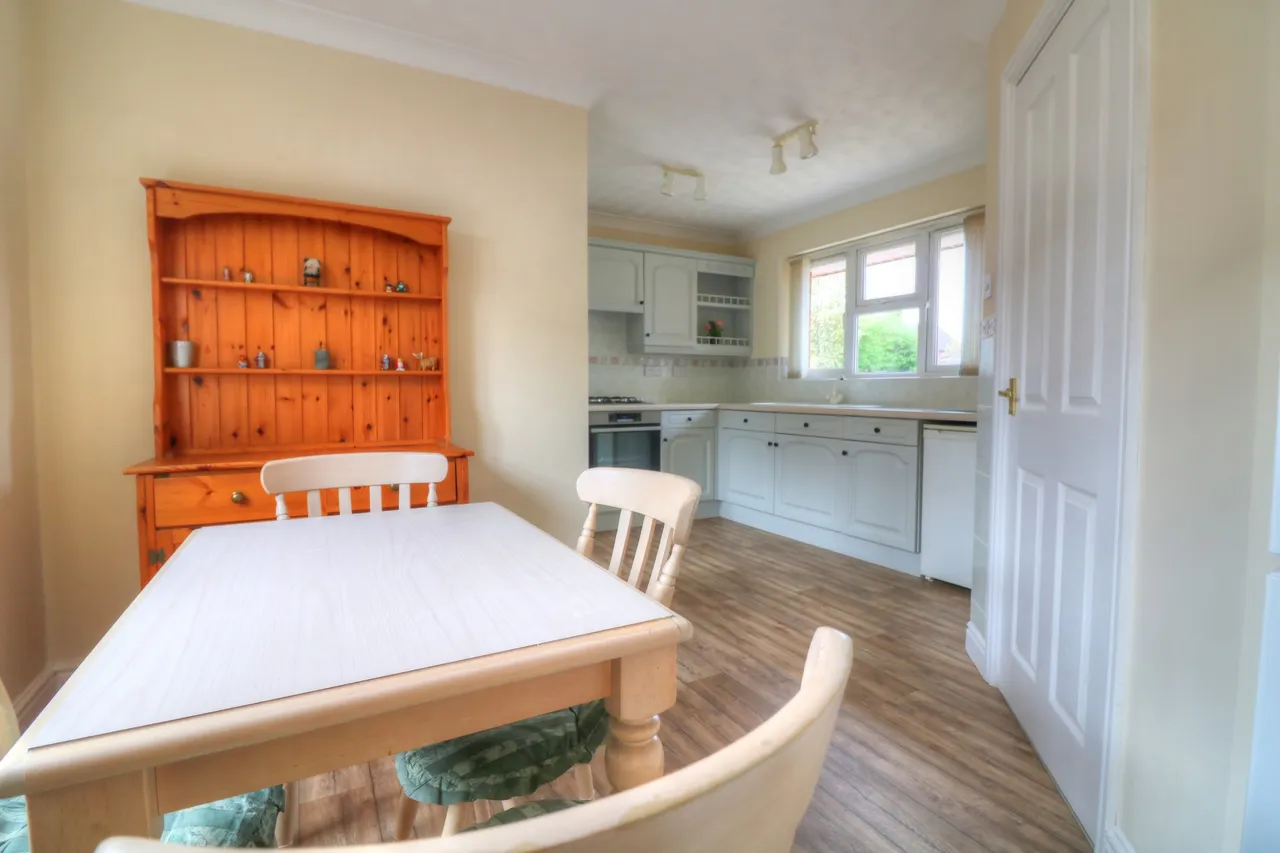 Avignon Road, Spalding, PE11, photo 2