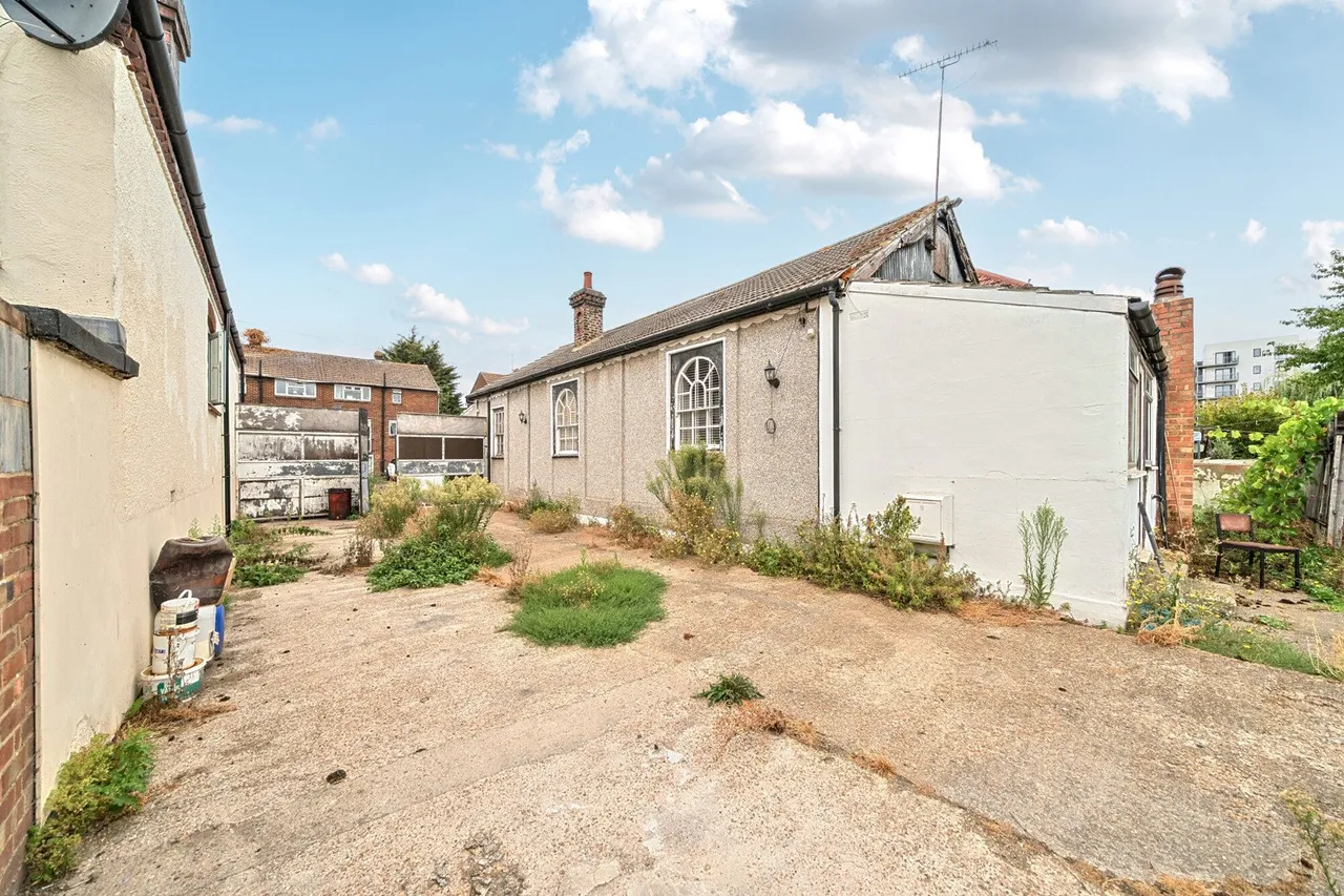 North Road, DA17, photo 12