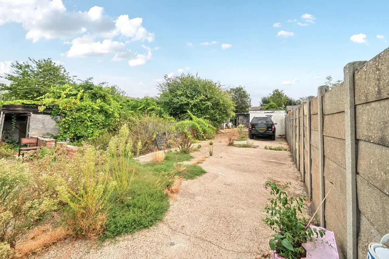 North Road, DA17, photo 10