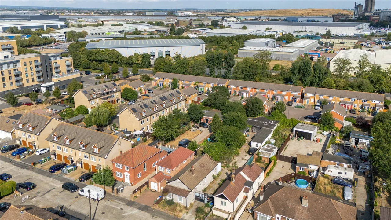 North Road, DA17, photo 17
