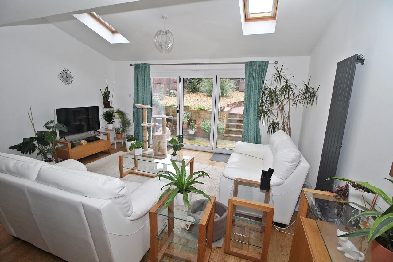 Falcon Crescent, Flitwick, photo 3