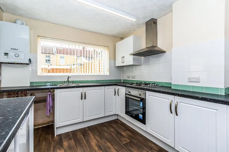 2 bed house to rent, Carnarvon Road, Portsmouth, PO2