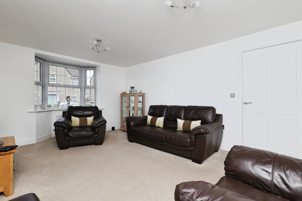 Castle Stead Drive, Cullingworth, Bradford, photo 5