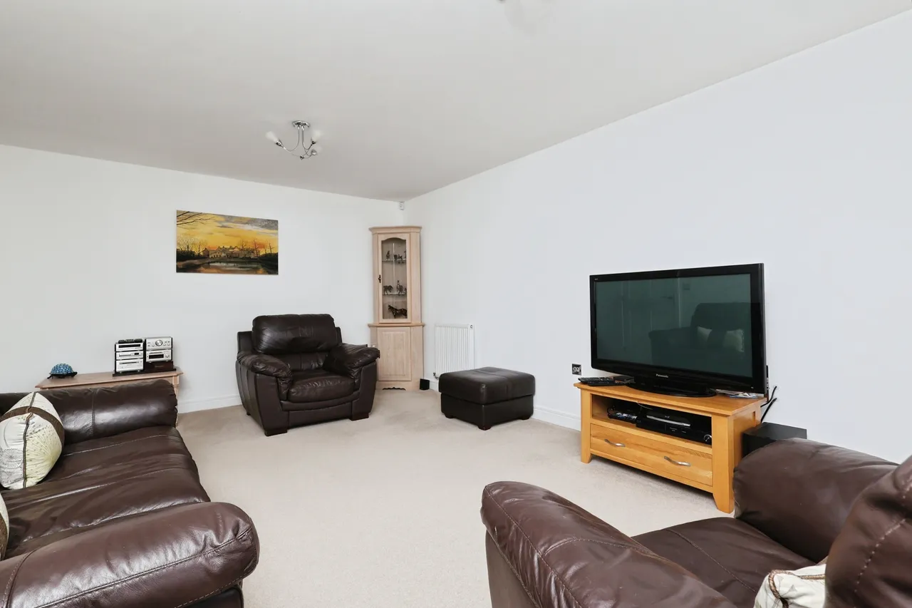 Castle Stead Drive, Cullingworth, Bradford, photo 6
