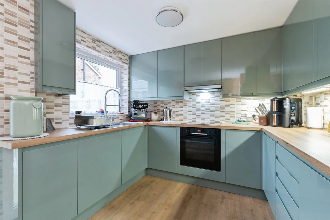 Avon Meade, Fordingbridge, SP6, photo 5