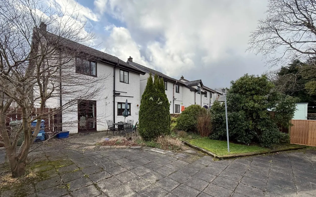 Capel Coch Road, Llanberis, photo 18