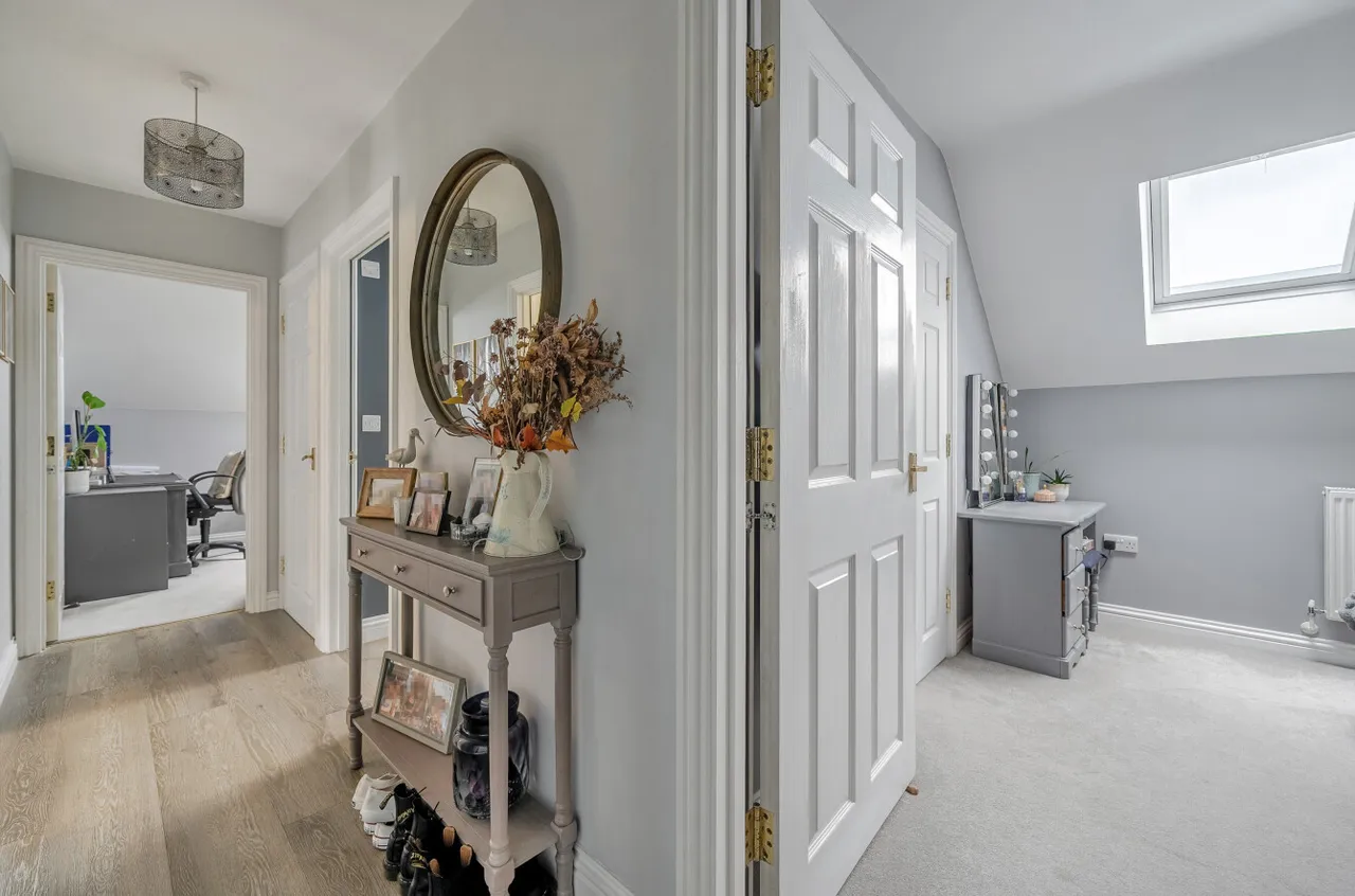 Roebuck Estate, Binfield, Bracknell, Berkshire, RG42 4DD, photo 15